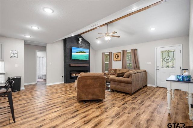 20050 FM 3079, Chandler, TX 75758