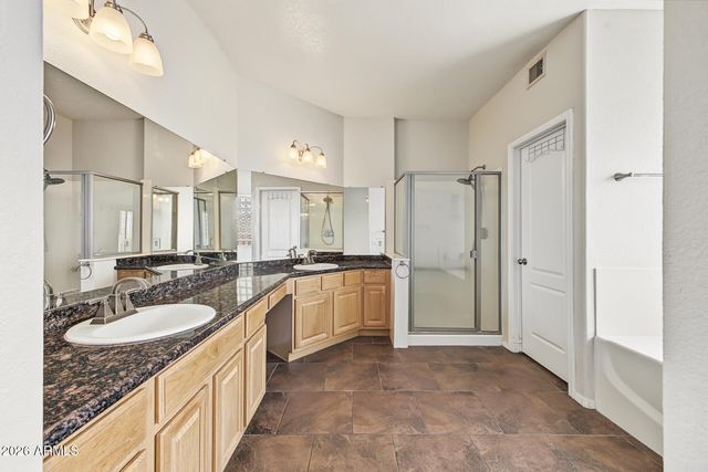 402 E BLUE EAGLE Lane, Phoenix, AZ 85086
