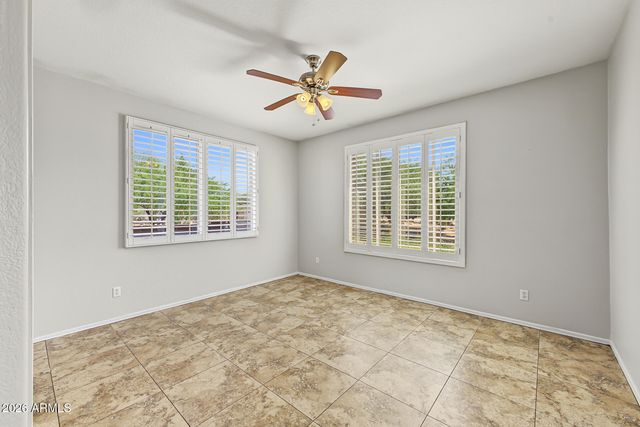 402 E BLUE EAGLE Lane, Phoenix, AZ 85086