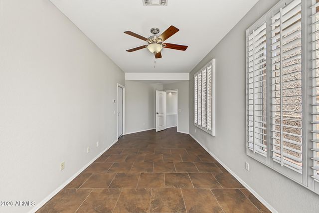 402 E BLUE EAGLE Lane, Phoenix, AZ 85086