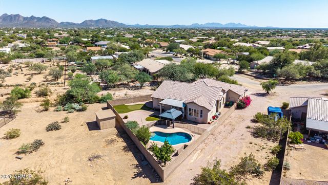 402 E BLUE EAGLE Lane, Phoenix, AZ 85086