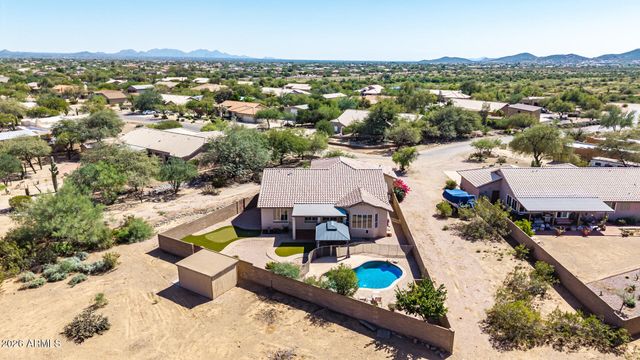 402 E BLUE EAGLE Lane, Phoenix, AZ 85086