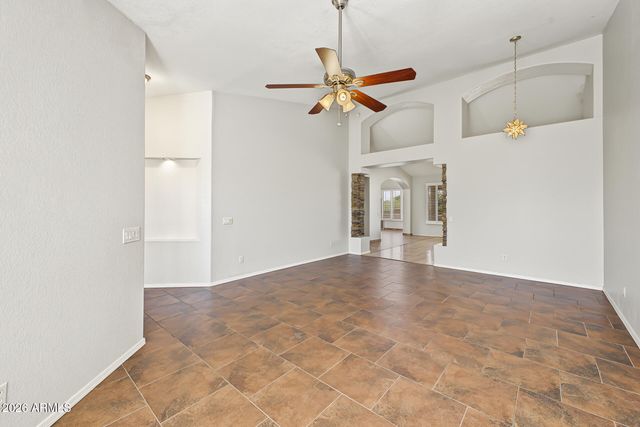 402 E BLUE EAGLE Lane, Phoenix, AZ 85086