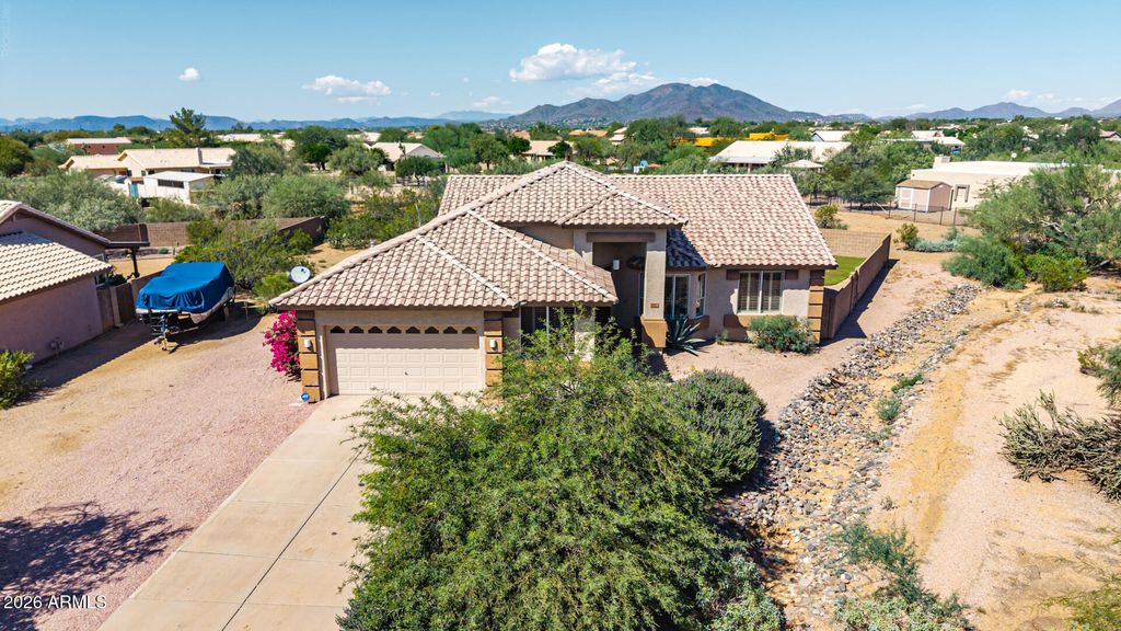 402 E BLUE EAGLE Lane, Phoenix, AZ 85086