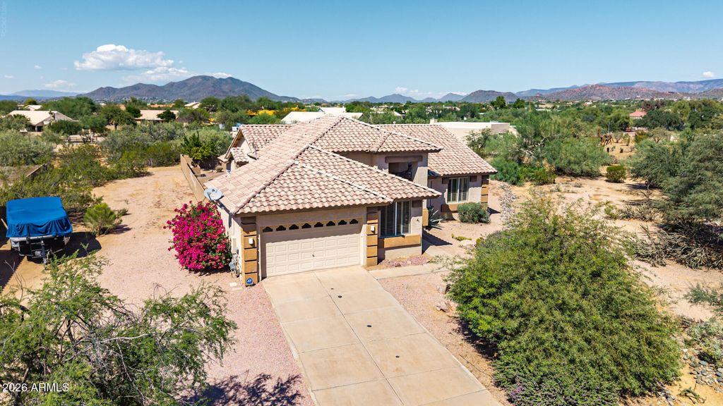 402 E BLUE EAGLE Lane, Phoenix, AZ 85086 — photo 3
