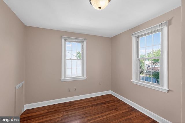 2302 GRANT AVE, Wilmington, DE 19809
