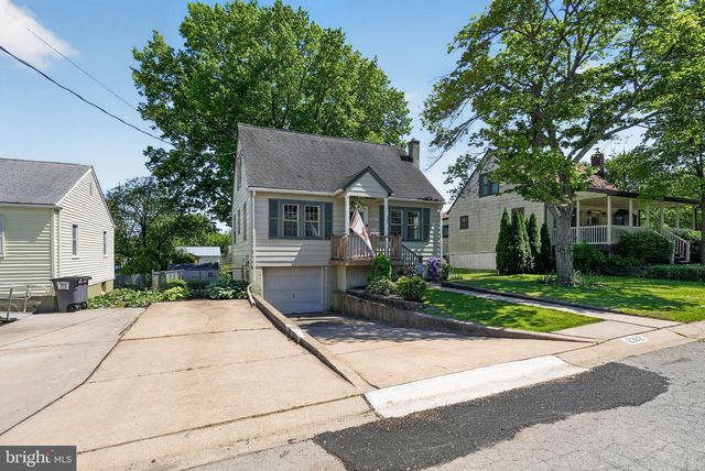 2302 GRANT AVE, Wilmington, DE 19809