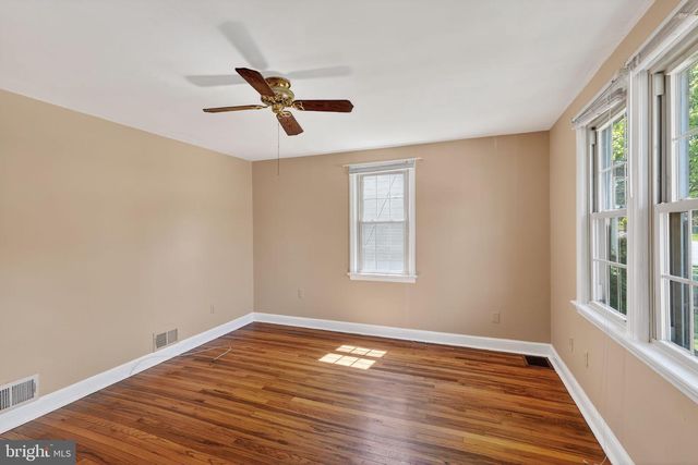 2302 GRANT AVE, Wilmington, DE 19809