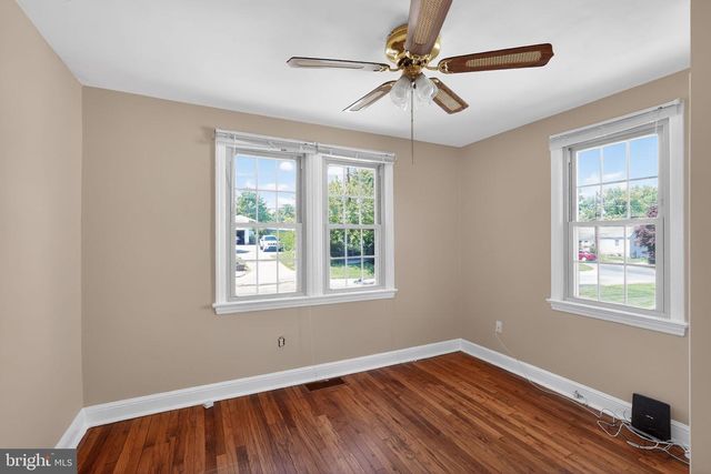 2302 GRANT AVE, Wilmington, DE 19809