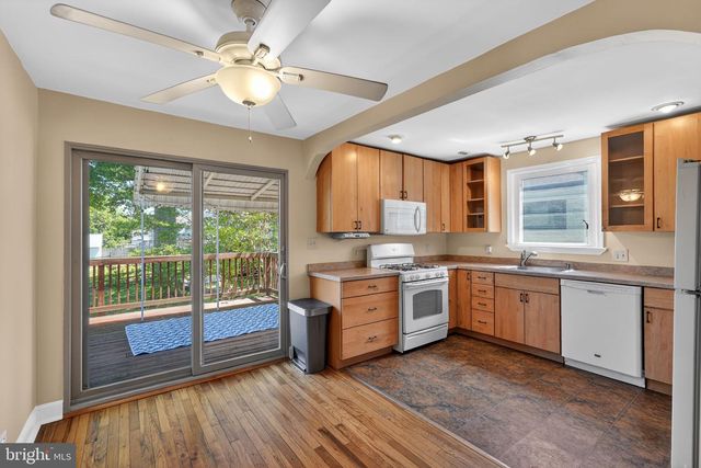 2302 GRANT AVE, Wilmington, DE 19809