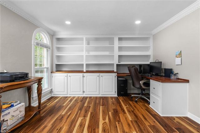 641 Ravenwoods DR, Chesapeake, VA 23322