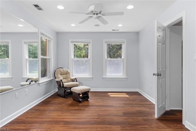 641 Ravenwoods DR, Chesapeake, VA 23322