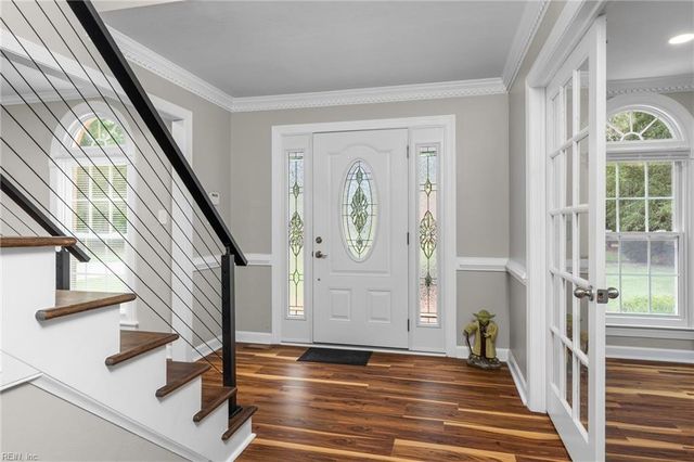 641 Ravenwoods DR, Chesapeake, VA 23322