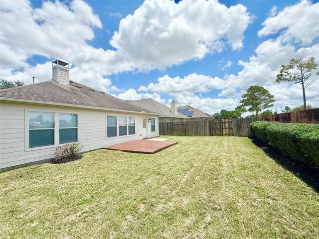 12404 Shady Brook Drive, Pearland, TX 77584