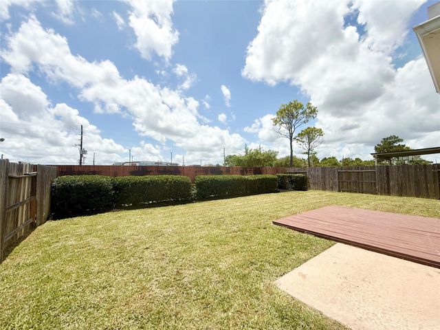 12404 Shady Brook Drive, Pearland, TX 77584