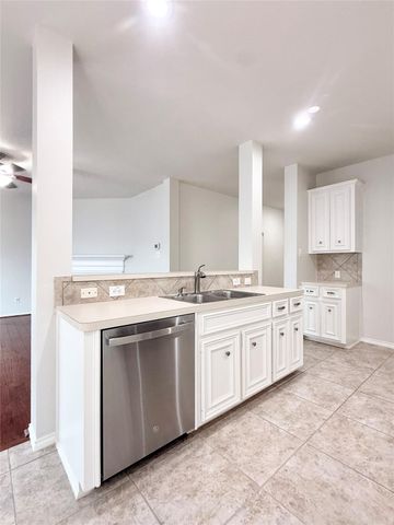 12404 Shady Brook Drive, Pearland, TX 77584