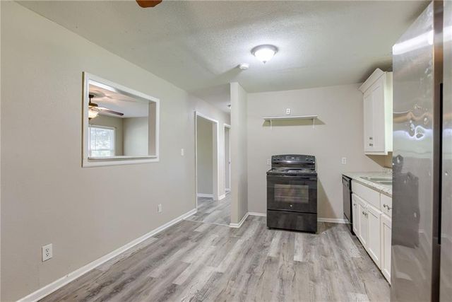 18802 S Lakeside Lane, Belton, MO 64012