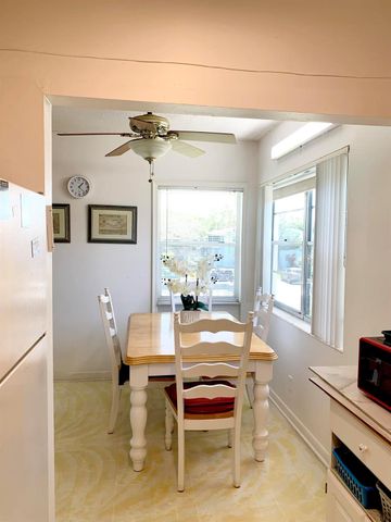 85 Salisbury D, West Palm Beach, FL 33417