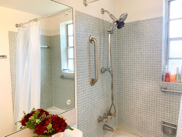 85 Salisbury D, West Palm Beach, FL 33417