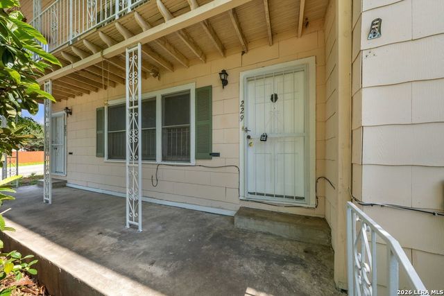 229 Alexander Hamilton DOWN, San Antonio, TX 78228