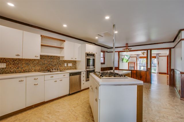 7937 Deer Trail Drive, Dallas, TX 75238