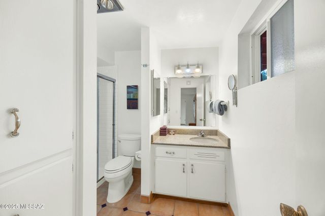 4921 E Camino De Los Olivos, Tucson, AZ 85718