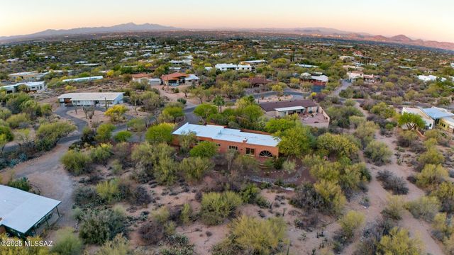 4921 E Camino De Los Olivos, Tucson, AZ 85718