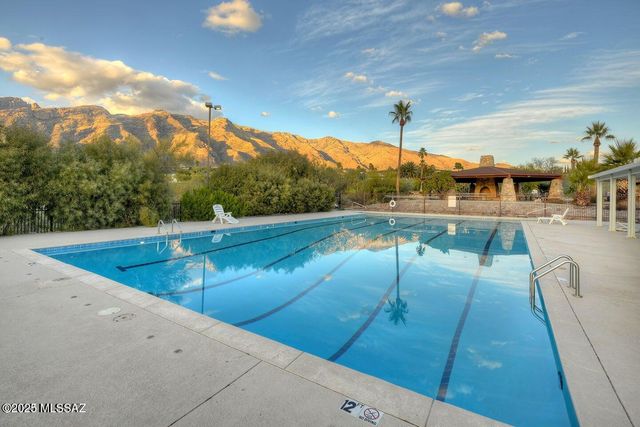 4921 E Camino De Los Olivos, Tucson, AZ 85718