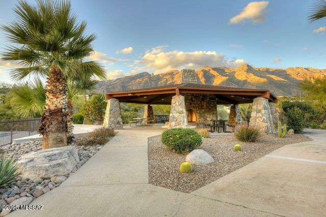 4921 E Camino De Los Olivos, Tucson, AZ 85718