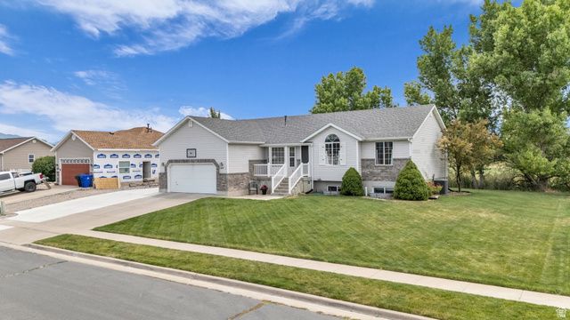 3609 W JUPITER HILLS DR, Syracuse, UT 84075