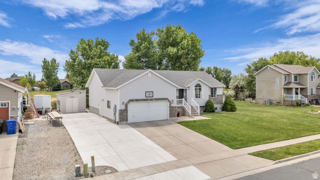 3609 W JUPITER HILLS DR, Syracuse, UT 84075