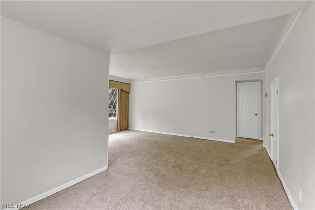 6768 Beresford Avenue, Parma Heights, OH 44130