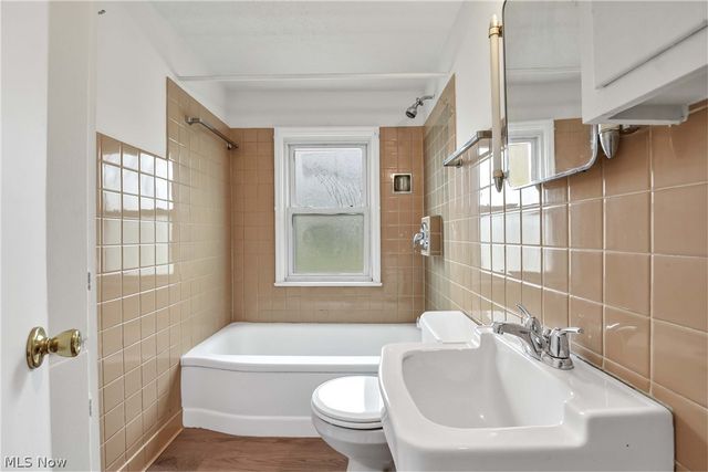 6768 Beresford Avenue, Parma Heights, OH 44130