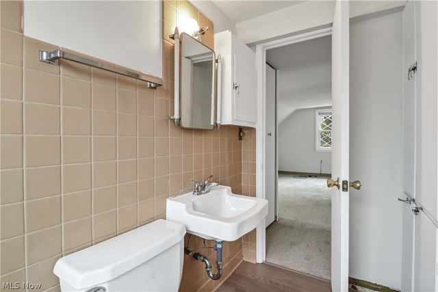 6768 Beresford Avenue, Parma Heights, OH 44130