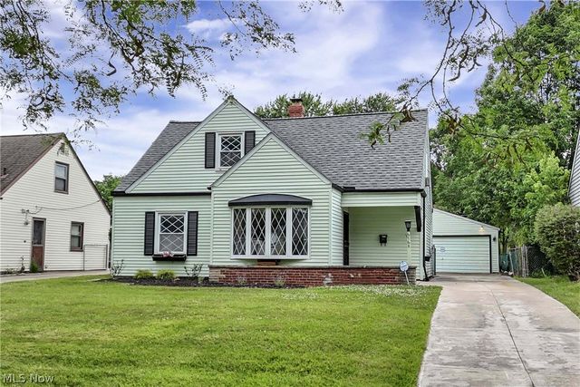 6768 Beresford Avenue, Parma Heights, OH 44130