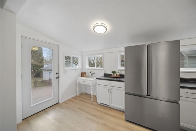 328 Adams Street, Jackson, MI 49202