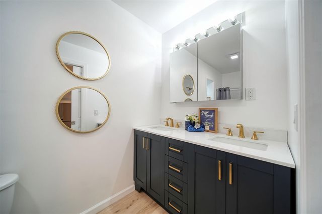 328 Adams Street, Jackson, MI 49202