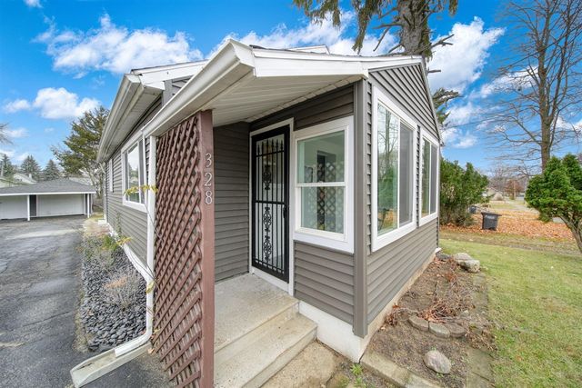 328 Adams Street, Jackson, MI 49202