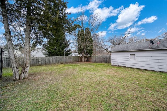 328 Adams Street, Jackson, MI 49202