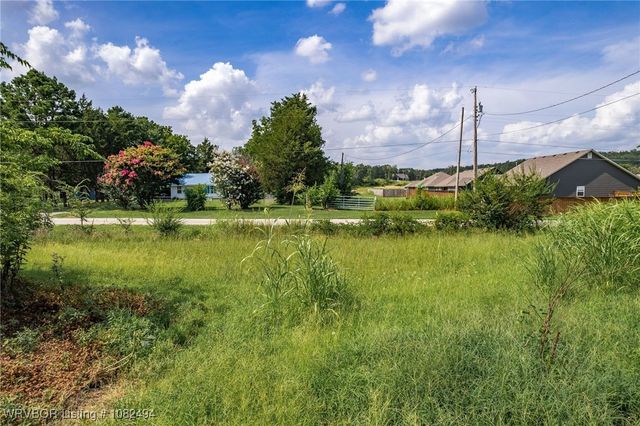 505 Pleasant Valley Road, Poteau, OK 74953