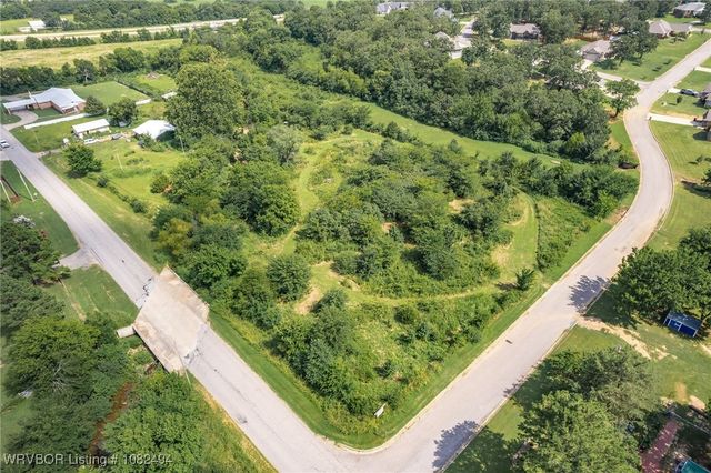 505 Pleasant Valley Road, Poteau, OK 74953