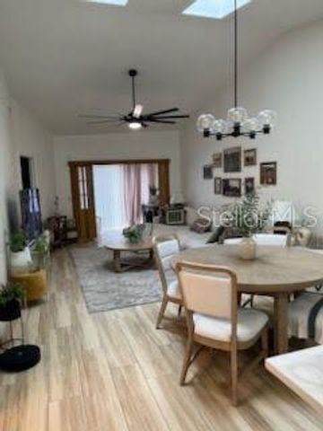 1423A OAK PLACE, Apopka, FL 32712