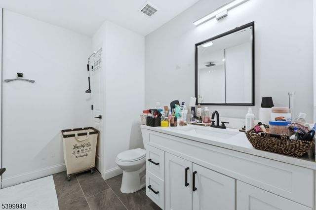 15 Rector Ave, Woodbridge Twp., NJ 07095