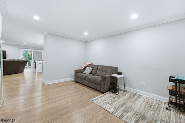 15 Rector Ave, Woodbridge Twp., NJ 07095