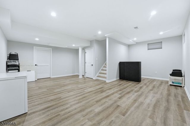 15 Rector Ave, Woodbridge Twp., NJ 07095