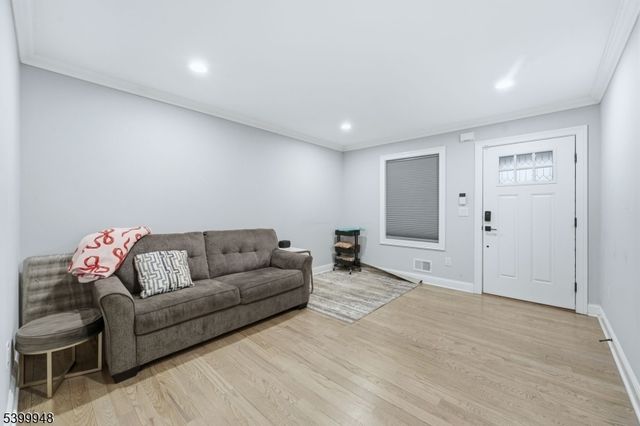 15 Rector Ave, Woodbridge Twp., NJ 07095