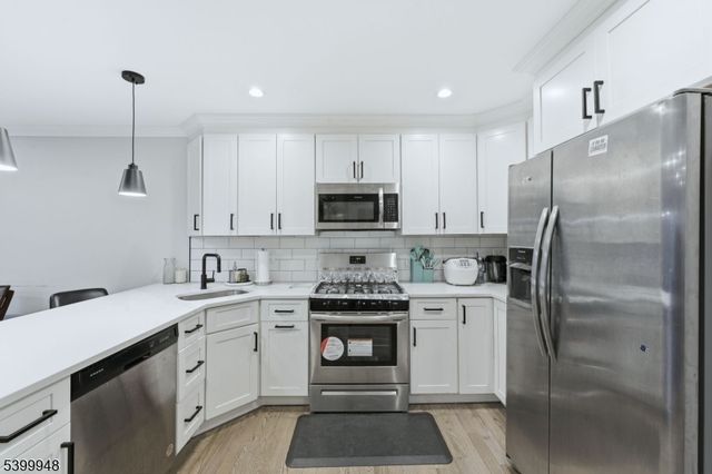 15 Rector Ave, Woodbridge Twp., NJ 07095