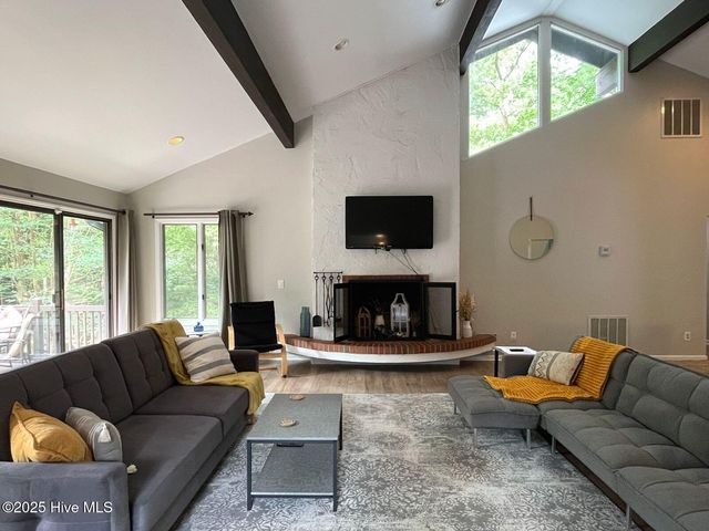 1010 Monticello Drive, Pinehurst, NC 28374