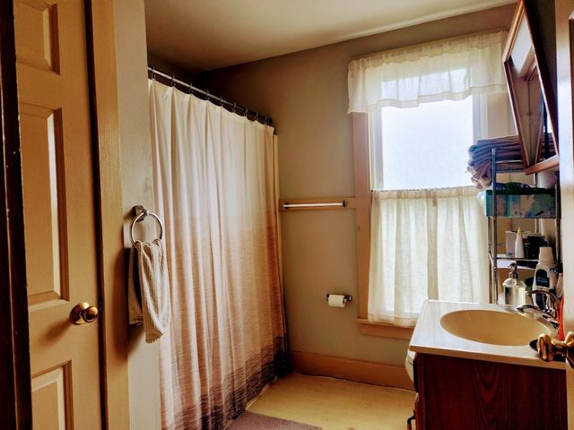 19 Meadow Street, Williamstown, VT 05679
