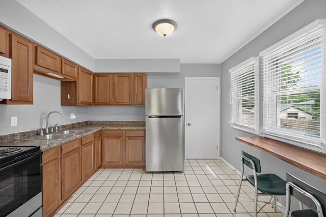 414 Hartford Avenue, Des Moines, IA 50315